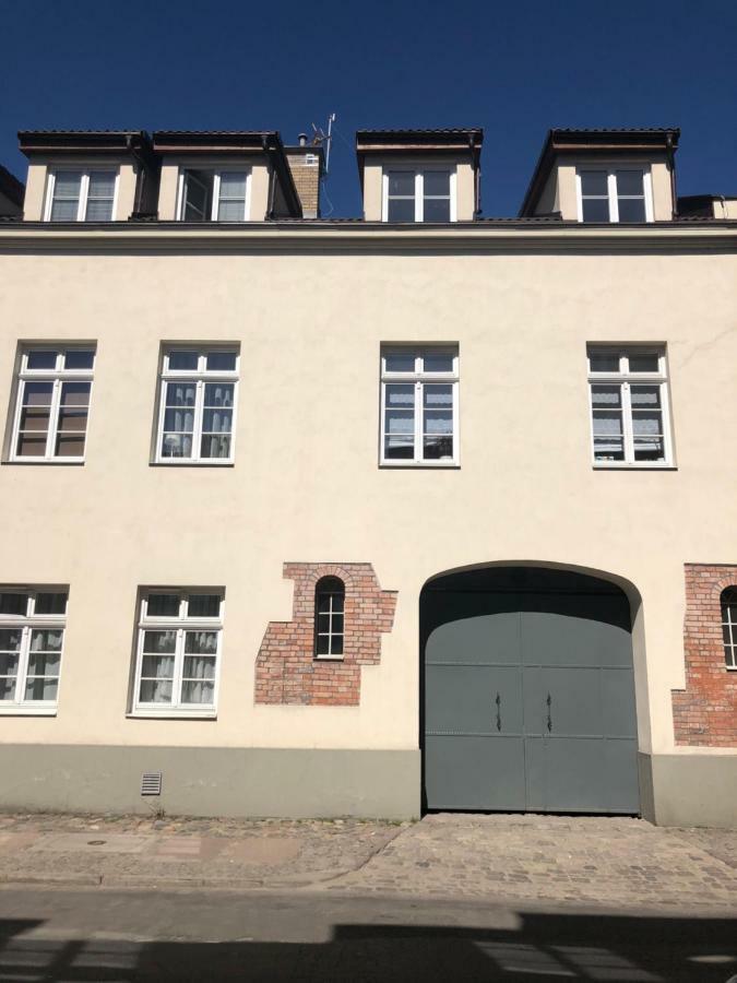 Moon River Apartments Gdansk Old Town Exterior photo